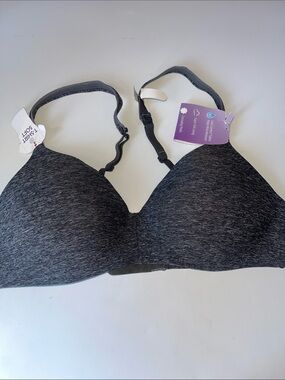 NWT Hanes Bra 34B